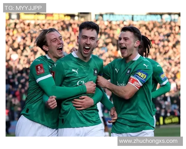 普利茅斯主场迎战利物浦双方争夺英超宝贵积分之战